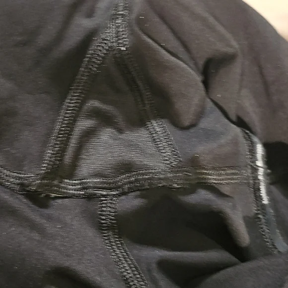 lululemon athletica Grey Heather Performance Top with Subtle Black Logo - Picture 8 of 8